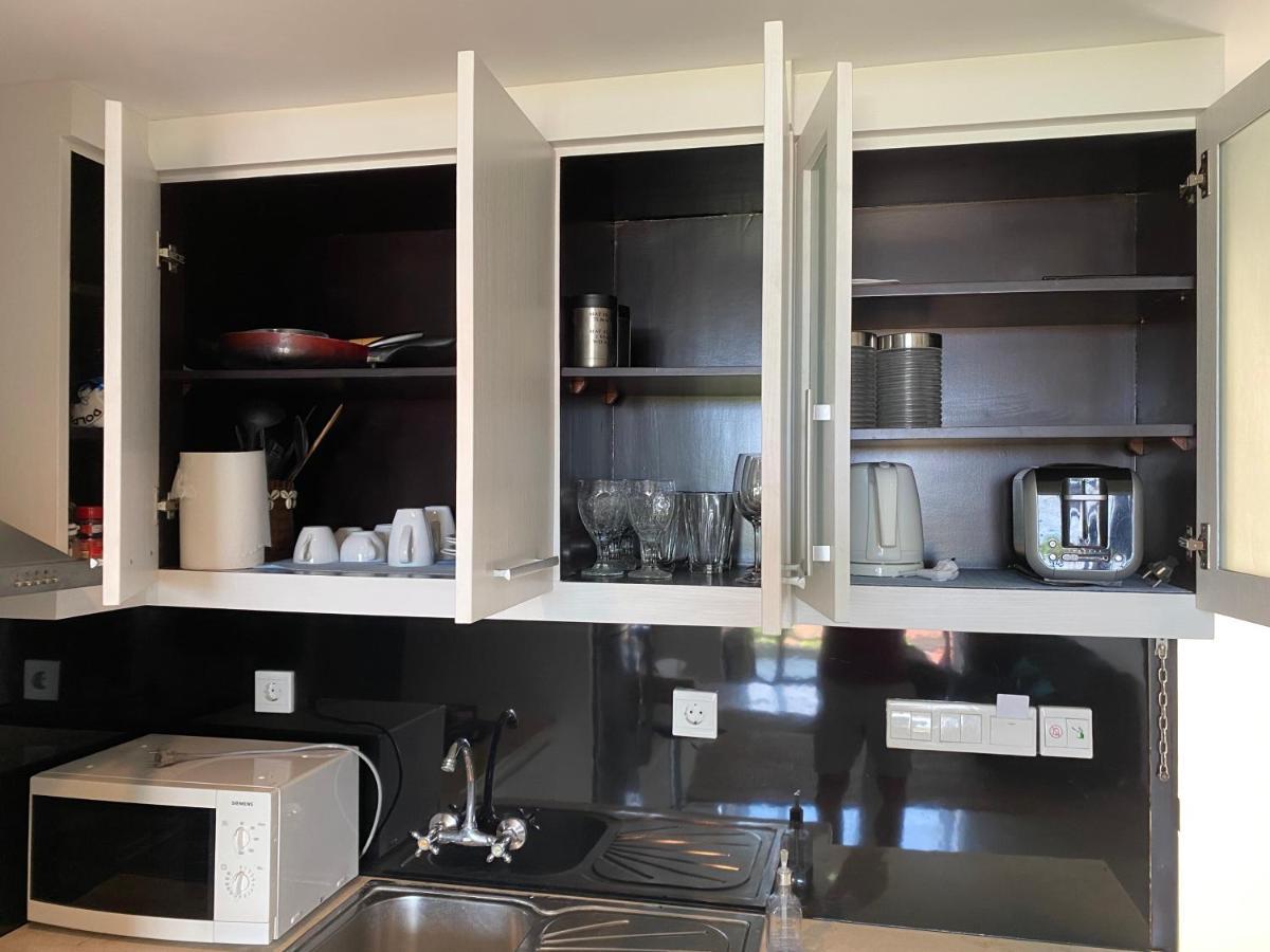 Stylish 2 Bedroom Penthouse Apt, Newly Refreshed, 50 Mbps, Pool, Gym, Resto Kuta Lombok Extérieur photo