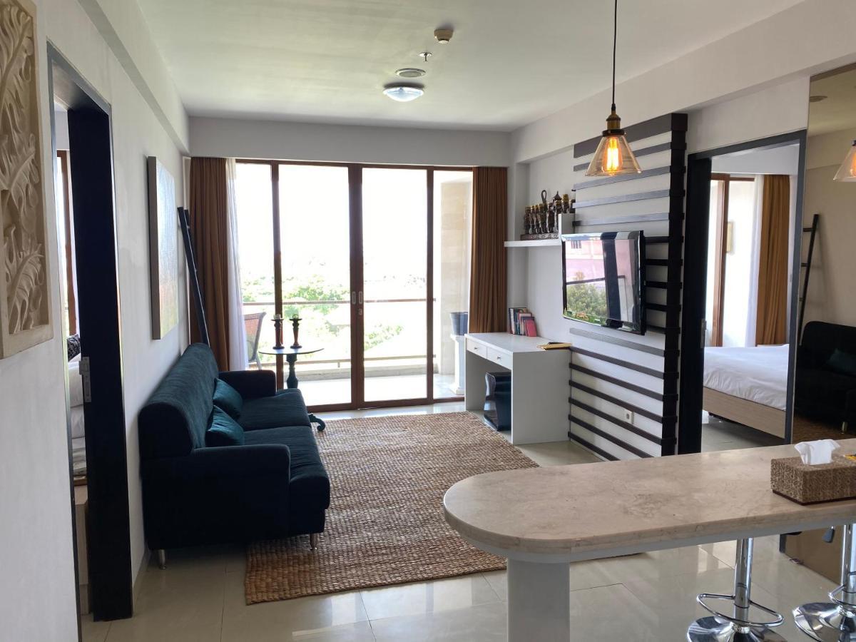 Stylish 2 Bedroom Penthouse Apt, Newly Refreshed, 50 Mbps, Pool, Gym, Resto Kuta Lombok Extérieur photo